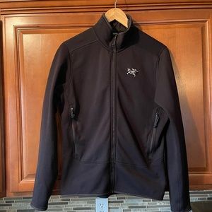 Mens Black Arc’teryx Jacket size small perfect condition